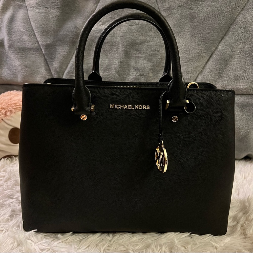 MICHAEL KORS BAG